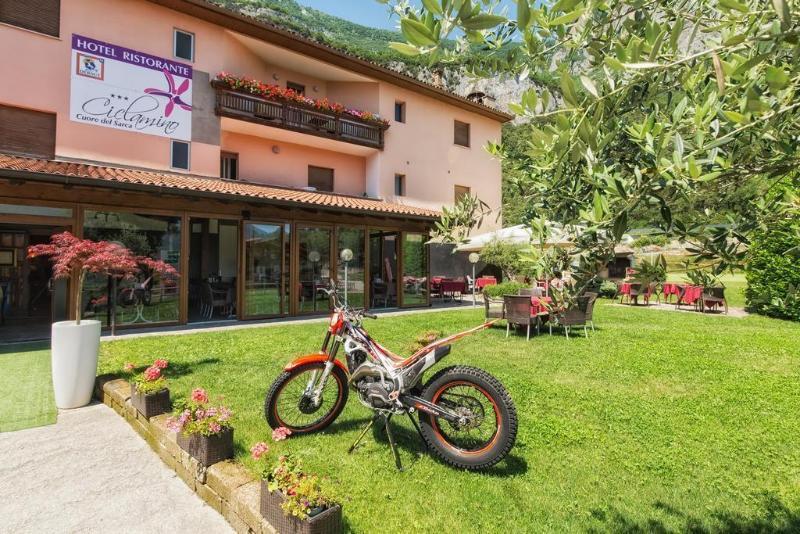 Hotel Ciclamino Pietramurata Dış mekan fotoğraf